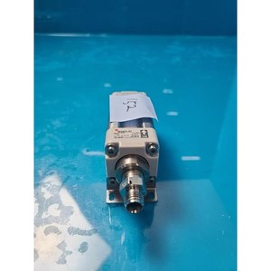 SMC SFD200-02, pièces d'équipement semi-conducteur d'occasion, état actuel - Product Image 1