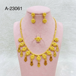 Conjunto de Anillo, Pendientes y Collar de Flores Chapados en Oro para Mujer, Joyería Clásica para Boda A-23061 - Product Image 1