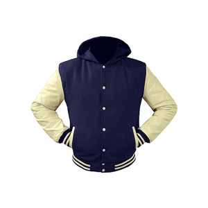 Chaqueta Varsity al por mayor para hombre, en lana roja con mangas de cuero crema, con botones a presión y capucha. - Product Image 1