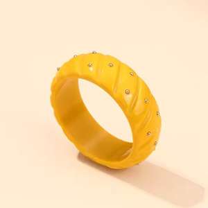 Brazalete de Resina Hecho a Mano de Alta Calidad para Mujer, Diseño de Moda con Cuentas de Colores, Estilo Indio de Alta Costura - Product Image 2