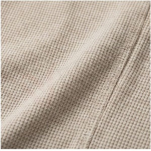 Polo en coton beige à manches courtes pour homme, coupe classique, tricot uni, design décontracté et respirant - Product Image 5