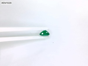 Esmeralda Zambiana Natural, Corte Cojín Facetado, 4.15ct, Alta Calidad, Gema Suelta para Joyería - Product Image 5