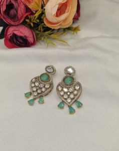 Boucles d'oreilles pendantes délicates en pierres Kundan non taillées et diamants américains, style ethnique Kundan, avec pierres précieuses, pour femme, vente en gros - Product Image 6