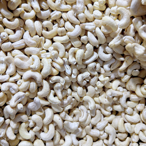 Anacardos listos para enviar SANTIGO Kaju Badam, Nueces sin impuestos, Granos de Anacardo - Product Image 1