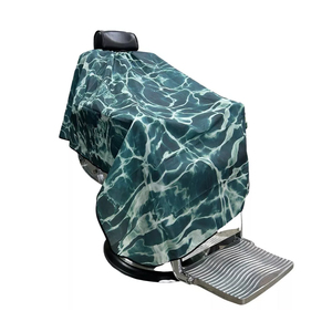 Capes de coiffure professionnelles imperméables à motif camouflage très demandées pour la coupe de cheveux - Product Image 3