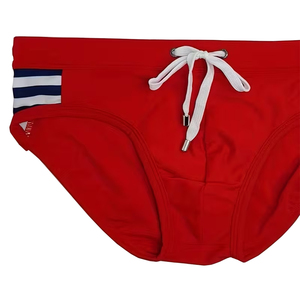 Shorts de bain mi-longs décontractés pour hommes adultes, taille élastique, couleur rouge unie, écologiques, 100 % polyester, pour l'été et le surf - Product Image 2