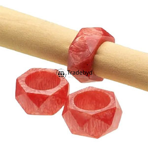 Anneaux de serviette de table en résine faits à la main, écologiques, durables, classiques, luxueux, décoration de table de dîner par Tradebyd - Product Image 1