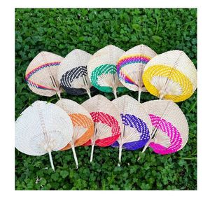 Éventail artisanal vietnamien en feuilles de palmier pour décoration de mariage, utilisation en festival et vente en gros pour les acheteurs 99 Gold Data Joyce - Product Image 4