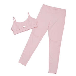 Ensemble de yoga pour femmes, haut court à bretelles spaghetti rose, leggings taille haute longueur intégrale, couleur unie, respirant, sans couture, 2 pièces - Product Image 1