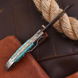 Couteau de poche pliant en acier Damas cuivré, gravé, avec poignée en pierre turquoise et contreforts en acier – Couteau EDC pour camping et chasse – Vente chaude - Product Image 4