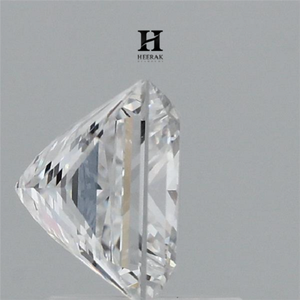 เพชรทรงปรินเซสคัท 6 กะรัต สี F ความสะอาดระดับ VS1 ทรงสวยสมมาตร ไร้ที่ติ ความใสสะอาดตา และประกายเย็นสดชื่นดุจน้ำแข็ง - Product Image 2
