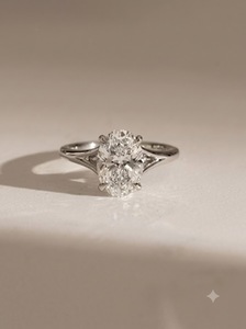 Bague de fiançailles classique en diamant de laboratoire taille ovale pour femme, plaquée or, cadeau d'anniversaire et de mariage - Product Image 1