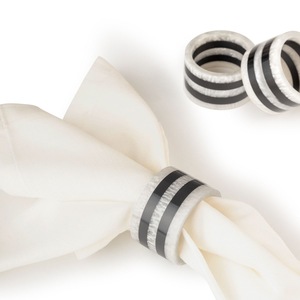 Anillos de Servilleta Modernos de Resina con Rayas Blancas y Negras para Decoración de Mesa de Boda - Product Image 1