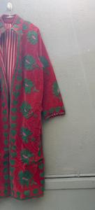 Abrigo Bohemio Acolchado para Mujer, Color Rojo Terciopelo, Bordado, con Estampado Floral, Cuello Mao, Mangas Largas, Ecológico, para Invierno - Product Image 5