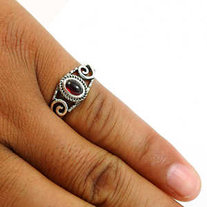 Bague pour femme en argent sterling massif 925 avec pierre précieuse grenat rouge naturel taille ovale, magnifique bijou semi-précieux, vente en gros, style bohème - Product Image 3