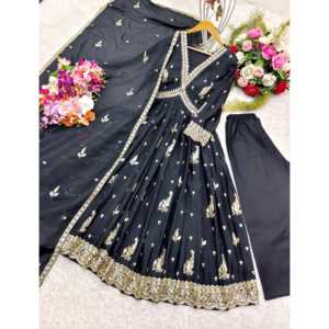 Vestido de Diseñador Aliya-Cut para Mujer con Elegante Pantalón y Hermoso Conjunto de Dupatta - Product Image 4