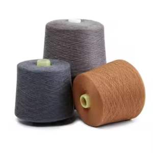 Fil de coton recyclé écologique cardé NE 24s/1, textiles durables antibactériens, vente en gros pour vêtements et autres articles - Product Image 1