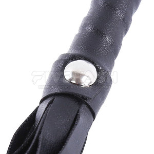 Flogger de Cuero Premium con Tiras de Cuero Resistentes, Acabado Suave, Fácil Control, Flogger de Cuero para Uso Diario - Product Image 3