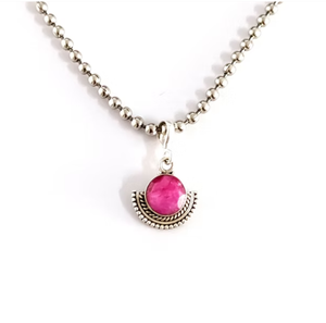 Colgante artesanal de ágata rubí con plata de ley 925, gema redonda de cabujón, joyería hecha en India - Product Image 2