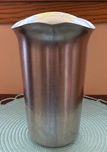 Carafe élégante en métal pour servir les boissons avec couvercle, pichet à eau en acier inoxydable pour restaurant, hôtel, maison, cuisine et événements - Product Image 3