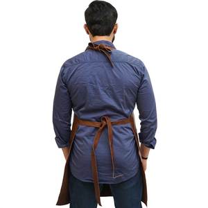 Delantal de Cuero de Grano Completo Marrón con Correa Ajustable y Dos Bolsillos para Hombre, Uso Casual - Product Image 2
