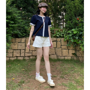 เสื้อยืดกระดุมติดแบบเป็นมิตรต่อสิ่งแวดล้อมขายดีสำหรับผู้หญิง หลายสี ดีไซน์ใหม่ ทรงเข้ารูป ป้องกันรังสียูวี ผลิตจากวัสดุธรรมชาติ เสื้อเบลาส์สไตล์เวียดนาม - Product Image 6