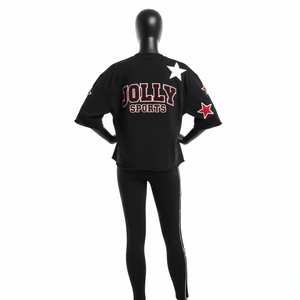 เสื้อยืดผ้าฝ้ายหนา 230 GSM สำหรับผู้หญิง และกางเกงเลกกิ้งสีดำ แดง ขาว ปักลายปะ พร้อมปักโลโก้ตามสั่ง ชุดเซ็ตสำหรับผู้หญิง - Product Image 2