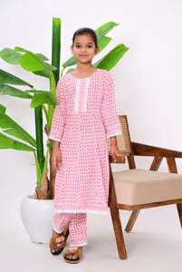 Salwar Kameez Moderno de Alta Calidad para Niñas, Estampado Floral Verde, Algodón Elástico, Largo hasta el Suelo, Protección Solar, Secado Rápido - Product Image 4