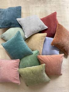 Black Velvet Square Cushion Cover Solid Color Modern Style Customizable Home Decor Washable Woven Fabric <b>Pillow</b> <b>Case</b> - Product Image 3