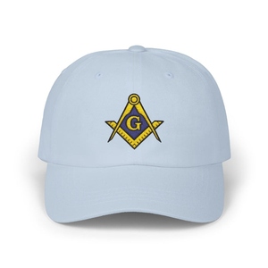 Casquette de baseball ajustable Master Mason Blue Lodge avec logo G brodé or et bleu, motif carré et boussole - Product Image 4