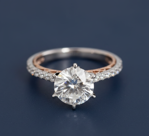 Anillo de Compromiso Vintage con Diamante Cultivado en Laboratorio de 14 Quilates Certificado por IGI, 1.75 Quilates, Corte Redondo, Oro Blanco con Baño de Rodio, VVS2 F - Product Image 1