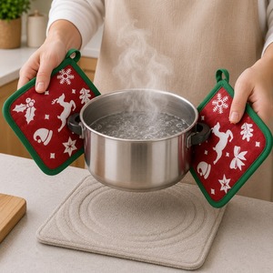Christmas Decorative <b>Pot</b> <b>holders</b> Printed Design Quick Dry With Customized Size <b>Pot</b> <b>Holder</b> At Affordable Price. - Product Image 1