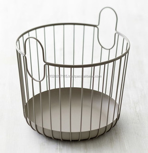 Corbeille à fruits en fer robuste avec motif attrayant et base stable, parfaite pour contenir des fruits et du pain dans les cuisines de ferme - Product Image 5