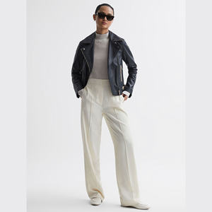 Chaqueta de Cuero para Motocicleta de Invierno para Mujer, Piel de Vaca Genuina, Estampada, Impermeable, con Bordado, Diseño Moderno - Product Image 2