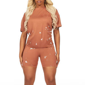 Ensemble élégant t-shirt et short pour femme, vêtements de yoga, de fitness et de loisirs, logo personnalisé, vêtements professionnels - Product Image 5