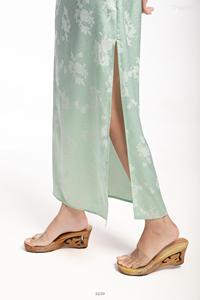 Wholesale Women's Modern Floral Brocade Cheongsam Maxi <b>Dress</b> with Side Slit ET3230 - Product Image 6
