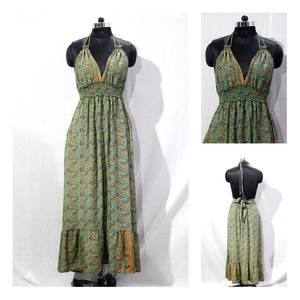 Hermoso Vestido Maxi Bohemio de Seda Verde Oliva con Estampado Paisley, Cuello Halter, Espalda Descubierta, Cintura Fruncida Estilo Imperio, Ideal para Vacaciones y Verano - Product Image 1