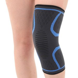 Genouillère noire avec surpiqûres rouges, compression élastique pour hommes, idéale pour l'entraînement en salle de sport - Product Image 4