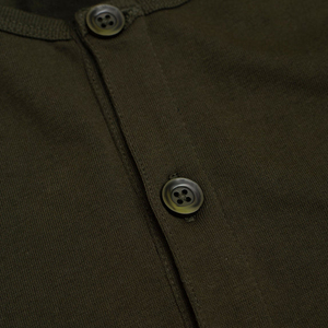 T-shirt Henley à manches longues pour homme, de haute qualité, tendance, en vente à prix réduit, pour un usage décontracté - Product Image 6