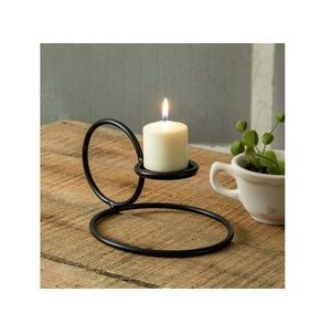 Centre de table pour mariage, décoration intérieure, porte-bougie élégant en fer, bougeoirs haut de gamme, produit très demandé - Product Image 2