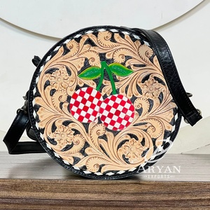Bolso de Mano Redondo de Cuero Genuino Hecho a Mano de Primera Calidad, Diseño a Cuadros con Cerezas, Bolso Cruzado Floral para Mujer - Product Image 1
