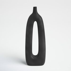 Vase de sol en aluminium noir laqué, fait main, de luxe, contemporain et décoratif pour maison et villa - Product Image 1