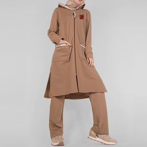 Chándal con capucha para mujer, color marrón, largo completo, con bordado de rosas, corte holgado, cremallera frontal, bolsillos laterales, ropa informal de otoño - Product Image 1