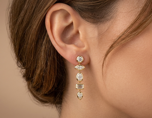 Boucles d'oreilles pendantes Lurba Jewels plaquées or 18 carats avec moissanite certifiée taille émeraude et perle d'eau douce percée au laser, forme marquise, cadeau idéal pour les fêtes - Product Image 1