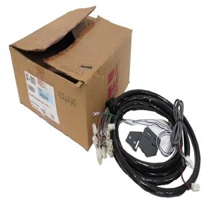 Cable PLC 32-7070 de 15.5' VF3-5 25-3330B RS485 para Automatización Industrial 220V US - Product Image 1