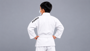 Kimono de judo pour garçons, conçu sur mesure, coupe classique, 100 % coton, vêtements d'arts martiaux durables, logo personnalisé sur la manche, couleur personnalisable - Product Image 6