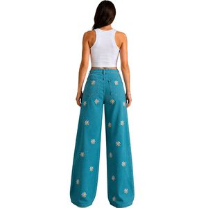 Vaqueros anchos de mujer con bordado floral en color verde azulado, de cintura alta, corte holgado, estilo baggy, pantalones de mezclilla informales para streetwear, personalizados OEM. - Product Image 2