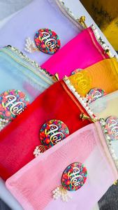 Ensemble d'enveloppes cadeaux élégantes en organza Shubh Labh, pochettes festives pour cadeaux de retour pour mariages, Diwali et occasions spéciales - Product Image 2