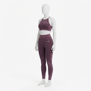 Conjunto Deportivo para Mujer Color Borgoña con Efecto Desgastado, Bra Deportivo y Leggings de Cintura Alta para Yoga, Gimnasio, Fitness y Ejercicio - Product Image 2