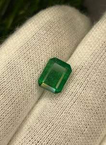 ESMERALDA NATURAL DE 9X7MM CON CORTES DE OCHO ÁNGULOS. HERMOSA ESMERALDA PARA JOYERÍA. - Product Image 3